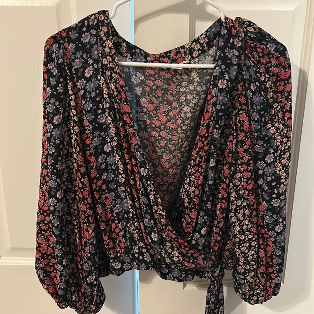 American eagle floral cotton blouse